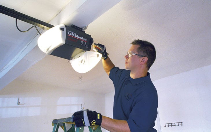 Garage door installation - Garage Living