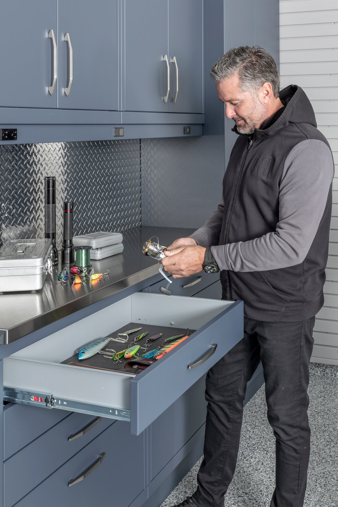 Drawer storage in the garage by Garage Living