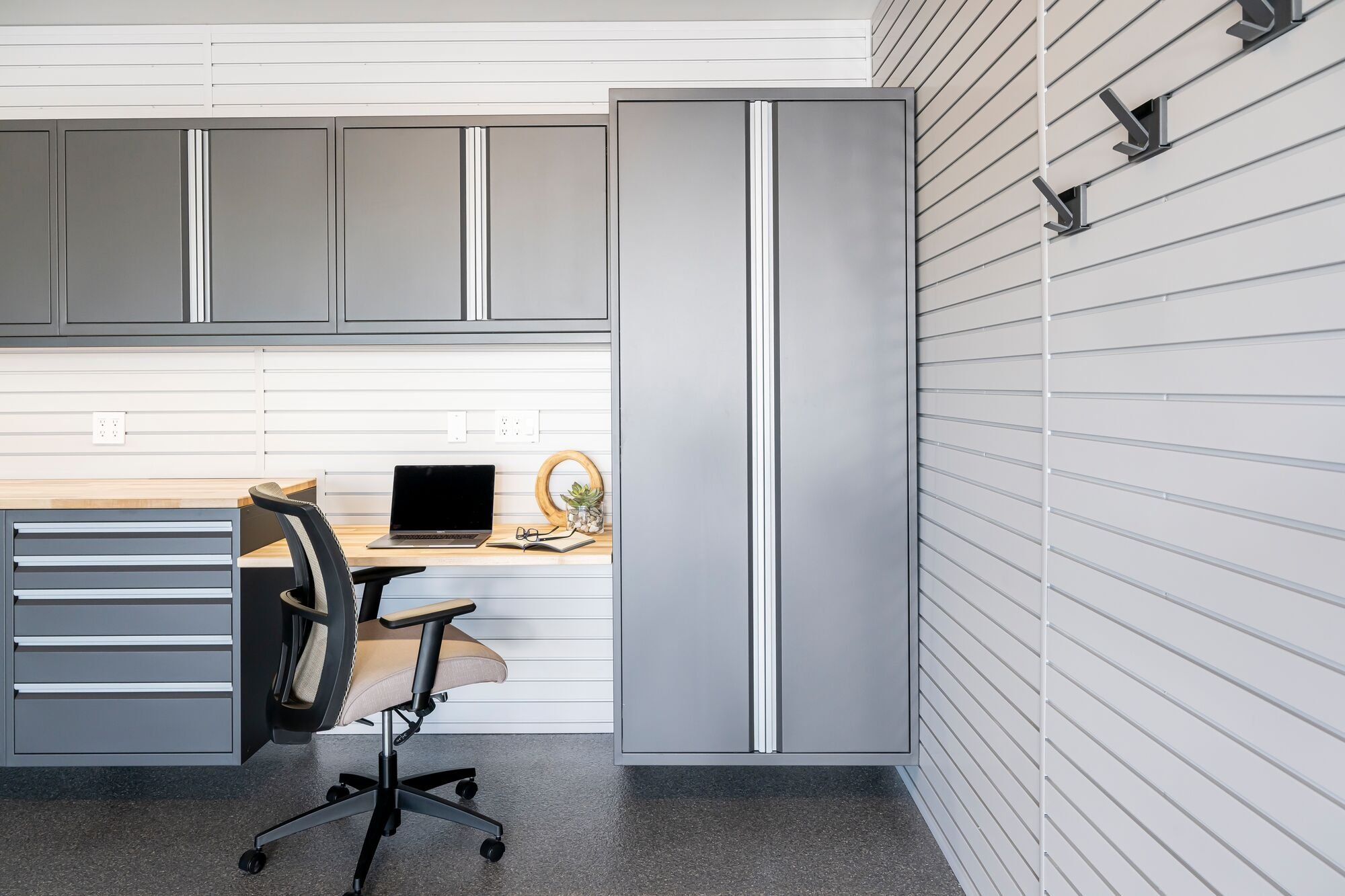 Garage office design trends for 2025