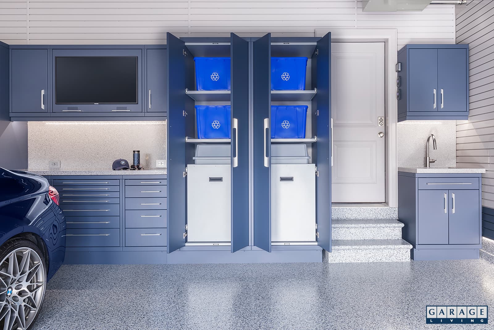 xharbor_blue_garage_3x2-7.jpg.pagespeed.ic.94C3h6Yo98