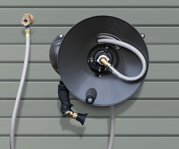 Hose reel mounted parallel - Garage Living